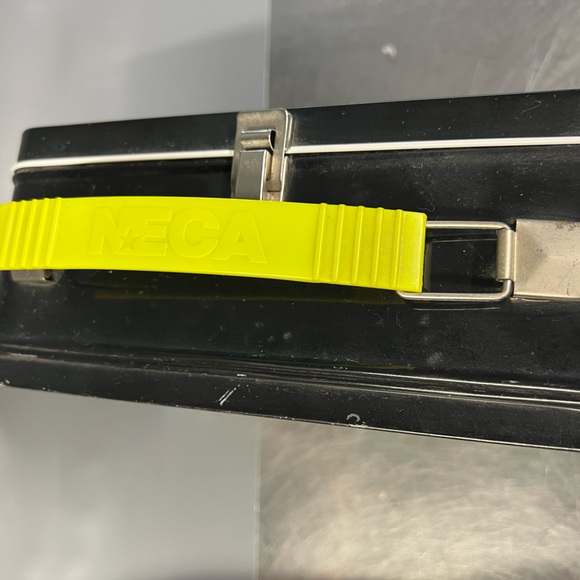 The Devil's Rejects Metal Lunch Box RARE NECA Rob Zombie Collectible 2005 - Picture 10 of 10